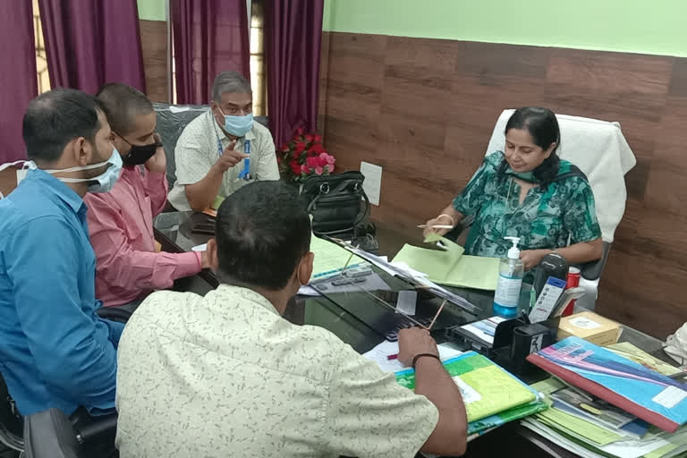 RDD of Health Department inspects Kaimur Sadar Hospital