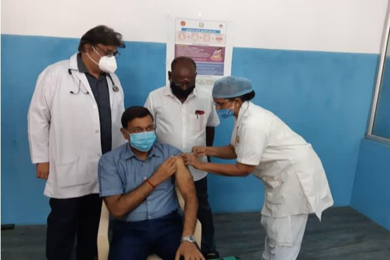 chennai police commissioner  gets second doss of Covid vaccine