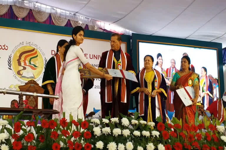 8th-convocation-of-davangere-university