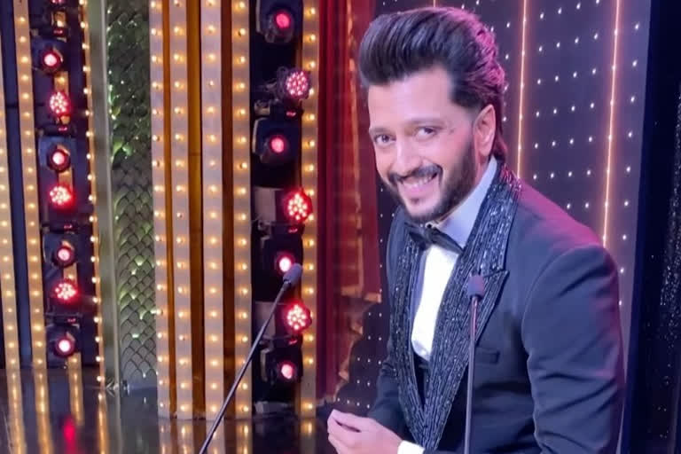 Riteish Deshmukh's hilarious acceptance speech at Filmfare for 'not being nominated'