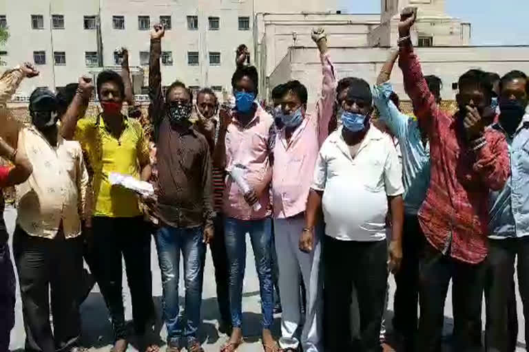 झालावाड़ की ताजा हिंदी खबरें, Protest to remove encroachment in Jhalawar