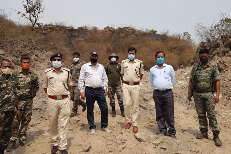 Administration destroyed illegal mines in giridih