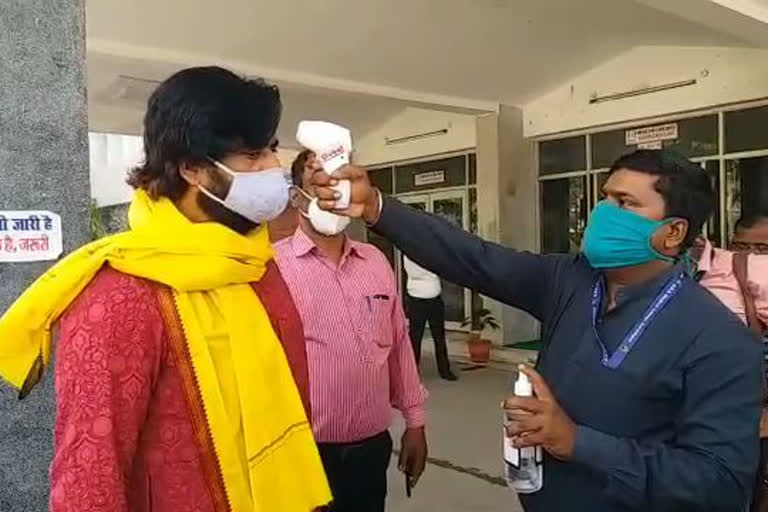 बीजेपी सांसद रवि किशन