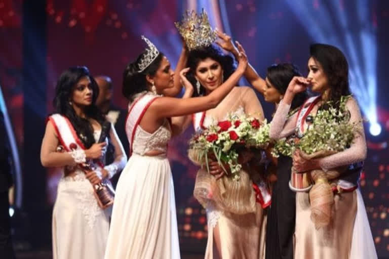 Caroline Jury relinquishes the title of Mrs World after forcibly snatching crown of Mrs Sri Lanka