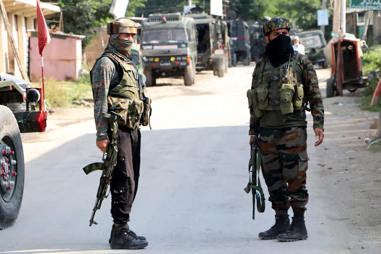 ജമ്മു കാശ്‌മീർ  അനന്ത്നാഗ്  ഷോപിയാൻ  Shopian  Anantnag  militants  security forces