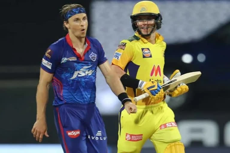 ipl 2021 csk sam curran hits 23 runs in delhi capital tom curran bowling