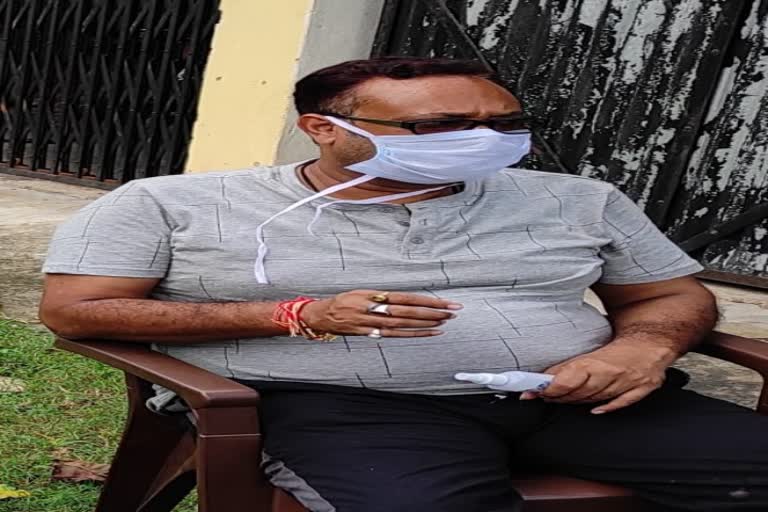 hazaribag nodal medical officer dr dheeraj kumar corona infected