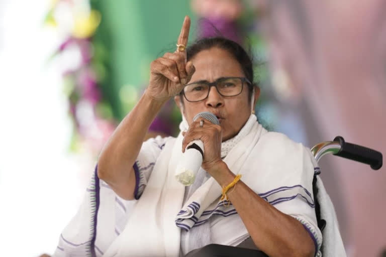 election commission only listening to bjp says mamata banerjee