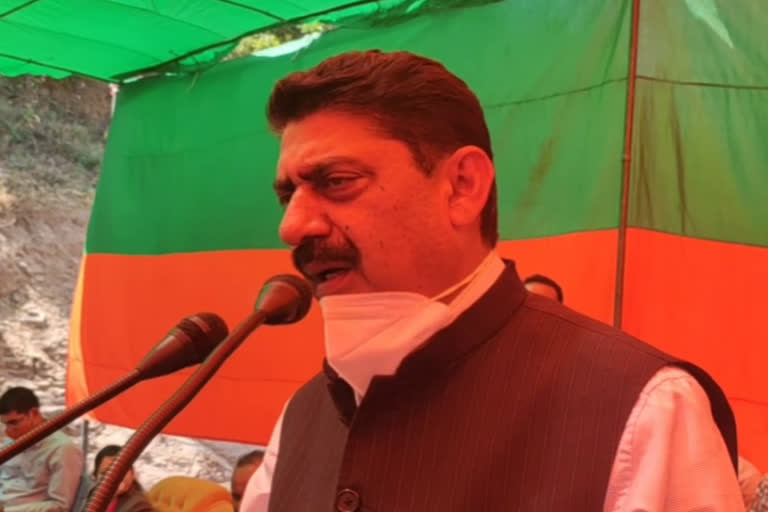 Forest Minister Rakesh Pathania, वन मंत्री राकेश पठानिया