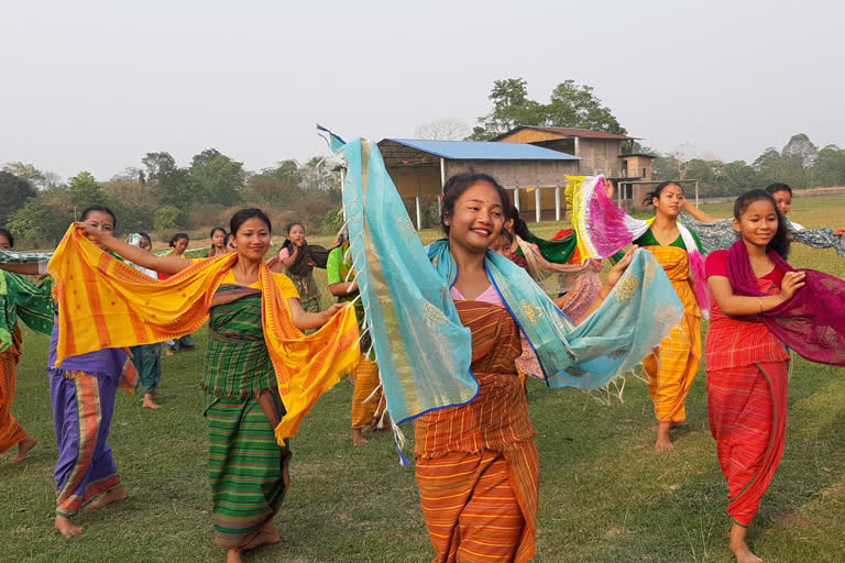 বৈশাগু পালন বাবে ব্যাপক প্ৰস্তুতি ছিফুং হাৰিমু আফাদৰ ডেকা-গাভৰু সকলৰ