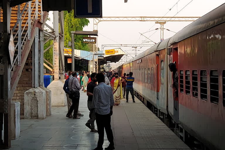 Negligence is being done at Vidisha railway station