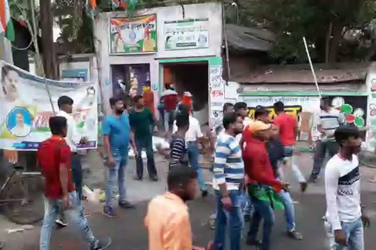 trinamool-bjp-clash-in-burdwan-tmc-party-office-vandalized