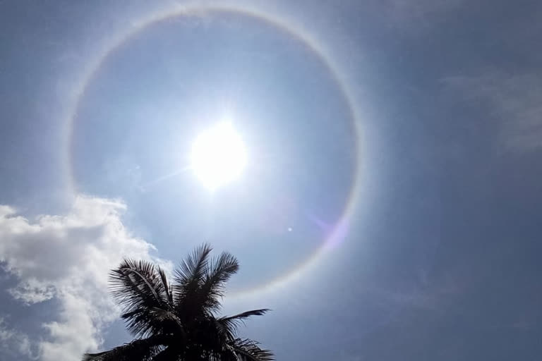 ring that surrounds the sun, ring that surrounds the sun in Chikkaballapura, Chikkaballapura Ugadi celebration, Chikkaballapura Ugadi celebration news,  ಸೂರ್ಯನ ಸುತ್ತ ಮೂಡಿದ ಉಂಗುರ, ಚಿಕ್ಕಬಳ್ಳಾಪುರದಲ್ಲಿ ಸೂರ್ಯನ ಸುತ್ತ ಮೂಡಿದ ಉಂಗುರ, ಚಿಕ್ಕಬಳ್ಳಾಪುರ ಯುಗಾದಿ ಆಚರಣೆ, ಚಿಕ್ಕಬಳ್ಳಾಪುರ ಯುಗಾದಿ ಆಚರಣೆ ಸುದ್ದಿ,