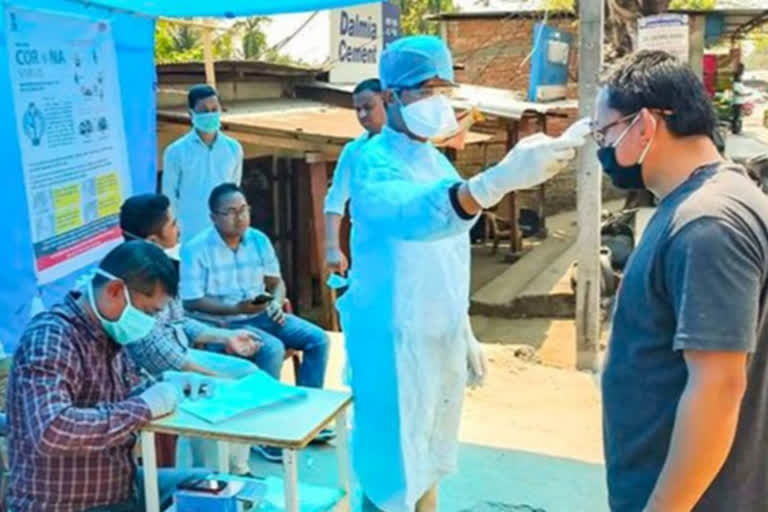 গুৱাহাটীত ক্ৰমাৎ বৃদ্ধি পাইছে ক'ৰণাৰ সংক্ৰমণ