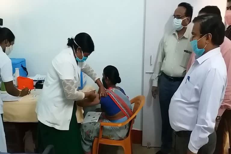 covid19 vaccination center in Jashpur