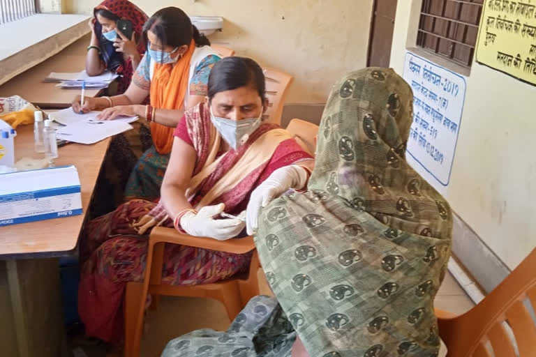 gopalganj health workers Vaccine