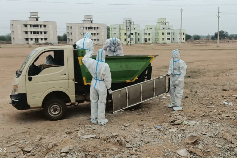 garbage-van-ferries-bodies-of-covid-patients-in-chhattisgarh