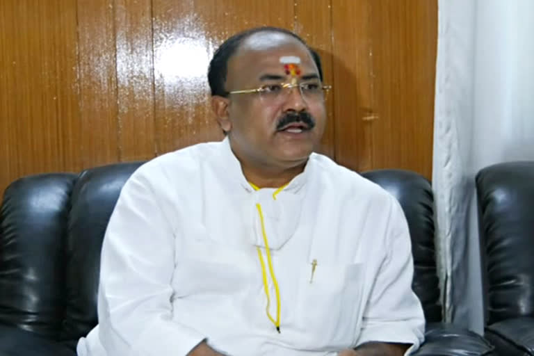 Minister Aravind Limbavali