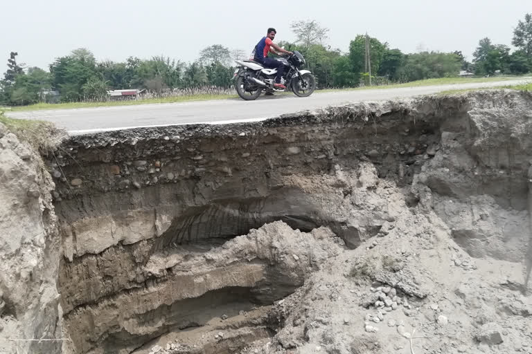 ৰাইজে জনীয়াৰ এটা পথৰ নাম দিলে মৰণ ফান্দ, কিন্তু কিয় ?