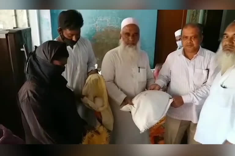 Indadu Society Distribution of Ramadan tofa