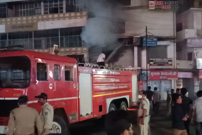 Fire in drugstore due to short circuit