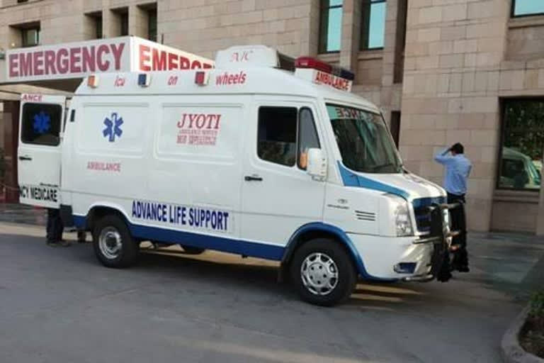 Mumbai private ambulance charges news