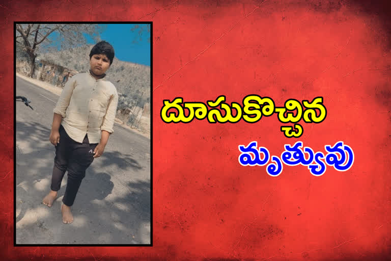 road accident in tekumalla mandal