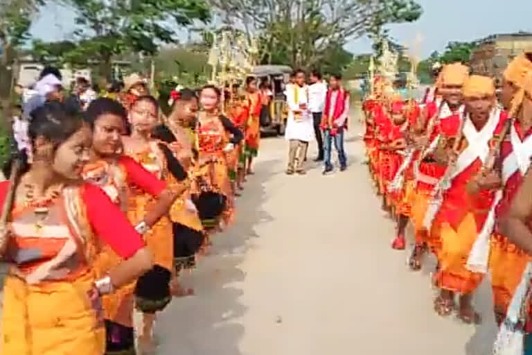 ব'হাগ মাহৰ দ্বিতীয় দিনটোত অনুষ্ঠিত হ'ল ঐতিহাসিক তিৱা বিহু মেলা