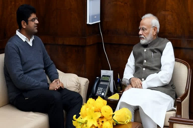 talks with protesting farmers  Centre farm laws  anti farm laws protests  dushyant chautala on protesting farmers  ഹരിയാന ഉപമുഖ്യമന്ത്രി  കർഷകരുമായി ചർച്ച  ഡൽഹി കർഷക പ്രക്ഷോഭം