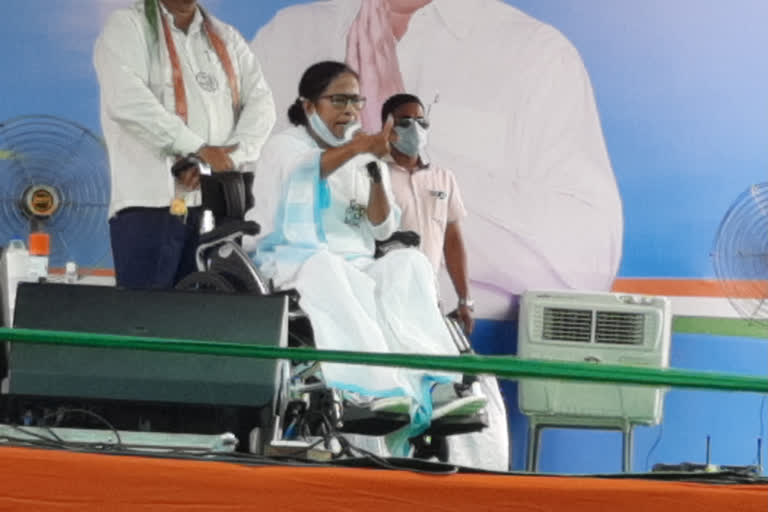 opposition party slams tmc supremo mamata banerjee for religious politics