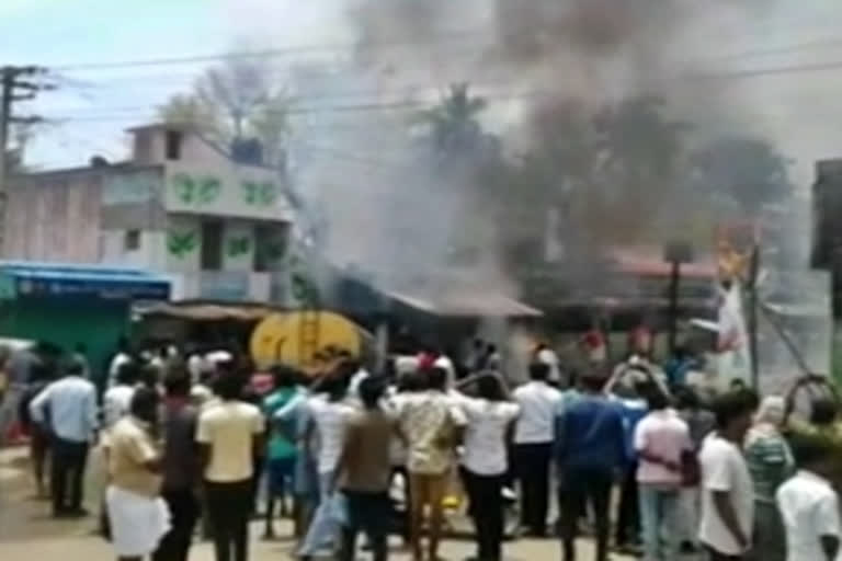 Fire at cracker shop in Tamil Nadu