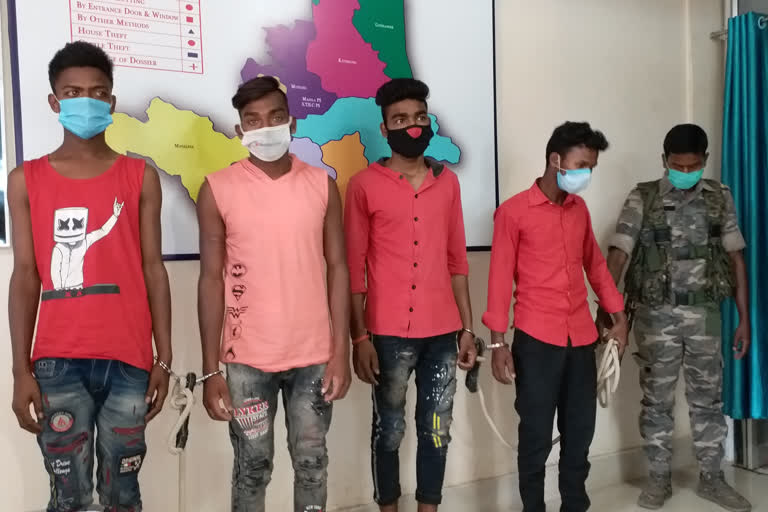 four criminals arrested in dumka