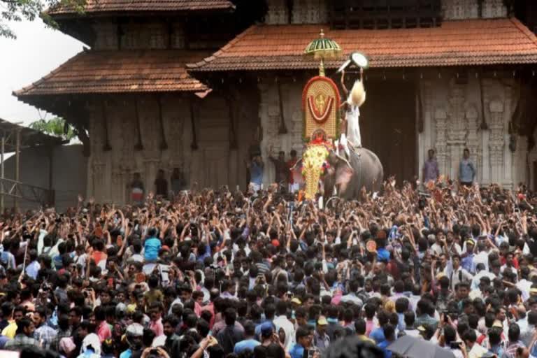 Thrissur Pooram should be postponed  Cultural activists issue statement  covid  kerala covid spread  തൃശൂര്‍ പൂരം മാറ്റി വയ്ക്കണം  പ്രസ്താവനയിറക്കി സാംസ്കാരിക പ്രവർത്തകർ