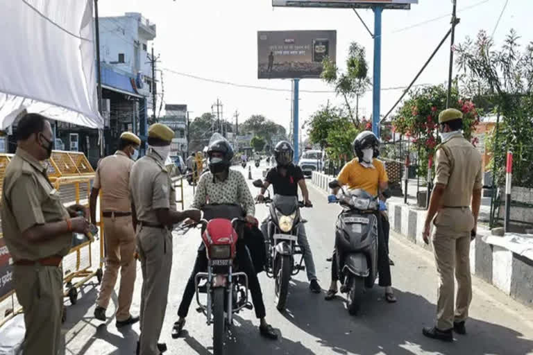 TN govt cancels class 12 public exam  cancels class 12 public exam  tamilnadu  തമിഴ്‌നാട്  തമിഴ്‌നാട് മുഖ്യമന്ത്രി  കെ പളനിസ്വാമി  k palaniswami  tn cm  cm  chief minister  പന്ത്രണ്ടാം ക്ലാസ് പൊതു പരീക്ഷ റദ്ദാക്കി  പന്ത്രണ്ടാം ക്ലാസ് പരീക്ഷ റദ്ദാക്കി  ടിഎൻ സർക്കാർ  ടിഎൻ  covid  covid19  കൊവിഡ്  കൊവിഡ്19  പരീക്ഷ റദ്ദാക്കി  cancels exam  12th exam  class 12 public exam  പന്ത്രണ്ടാം ക്ലാസ് പരീക്ഷ  12ാം ക്ലാസ് പരീക്ഷ  ചെന്നൈ  chennai