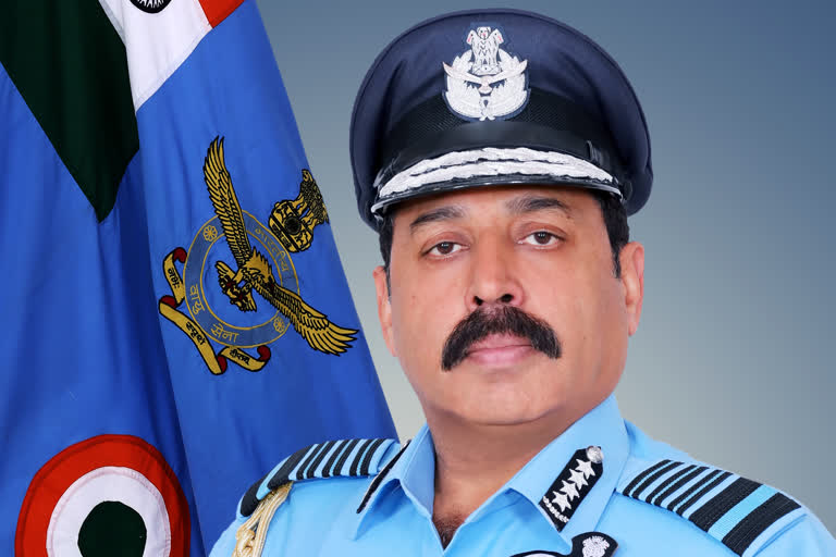 IAF Chief RKS Bhadauria  RKS Bhadauria embarks on a 5-day visit to France  RKS Bhadauria visit to France  RKS Bhadauria in France  IAF Chief RKS Bhadauria france visit  രാകേഷ് കുമാർ സിംഗ് ഭദൗരിയ  ആർ‌കെ‌എസ് ഭദൗരിയയുടെ ഫ്രാൻസ് സന്ദർശനം  ആർ‌കെ‌എസ് ഭദൗരിയ  ആർ‌കെ‌എസ് ഭദൗരിയ  ഫ്രാൻസ് സന്ദർശനം  ആർ‌കെ‌എസ് ഭദൗരിയ ഫ്രാൻസ്