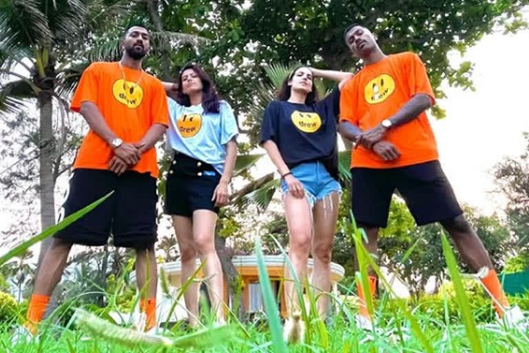 ipl 2021 : "The Pandya's Swag": Hardik Pandya, Natasa Stankovic Shake A Leg With Krunal Pandya And His Wife