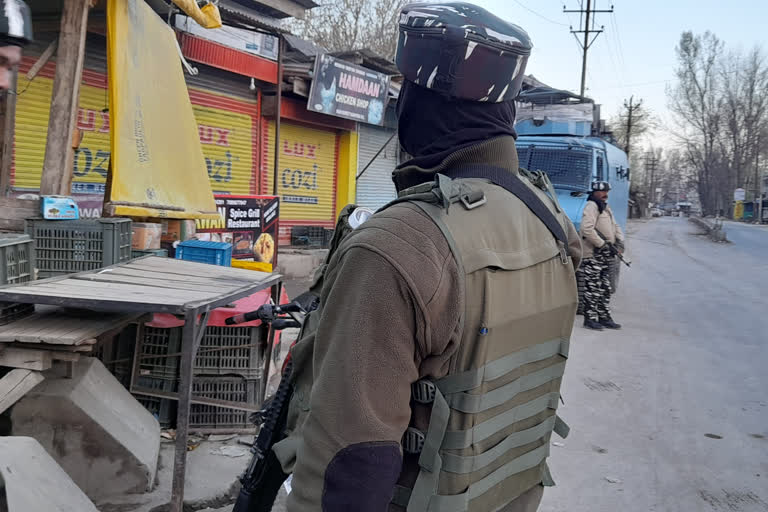 Gunfight breaks out in Shopian