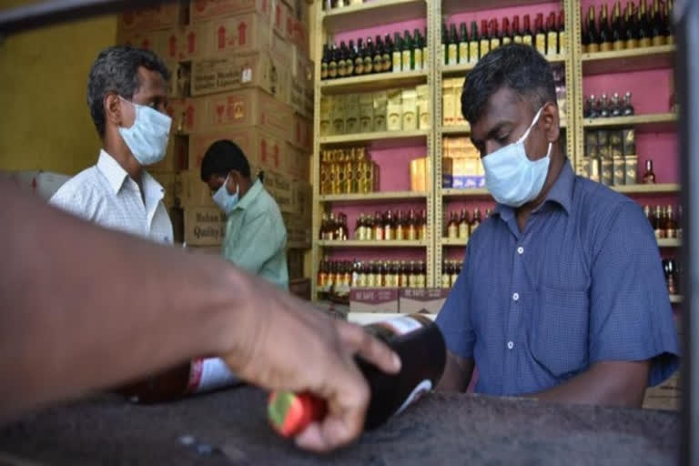 liquor will be sold only to customers who wear a face mask Tasmac announced