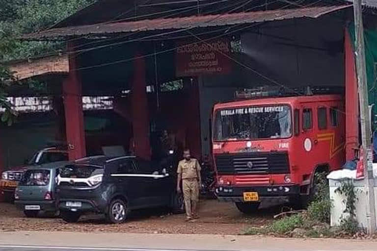 Kottayam Kanjirapally fire station  covid positive  38 people from Kottayam Kanjirapally fire station tested covid positive  കോട്ടയം കാഞ്ഞിരപ്പള്ളി ഫയർസ്റ്റേഷനിൽ 38 പേർക്ക് കൊവിഡ്  കൊവിഡ്