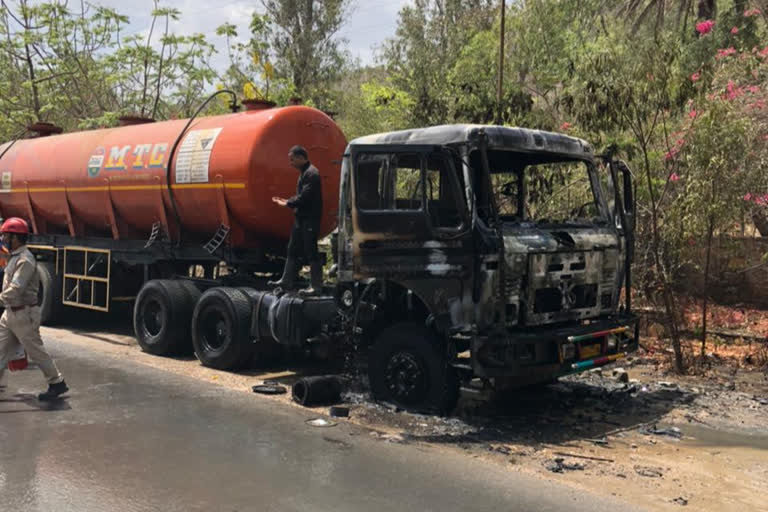 Tanker fire in Udaipur, उदयपुर की ताजा हिंदी खबरें