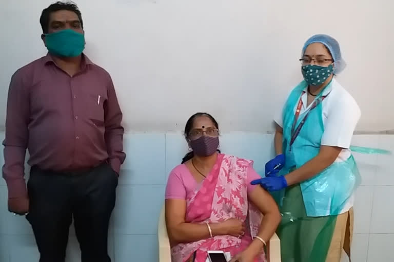 vaccination after corona testing in nashik