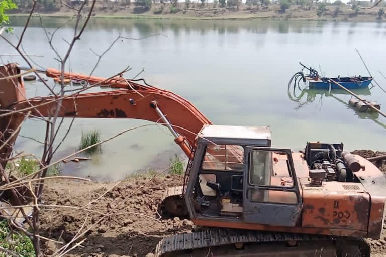 Illegal sand quarrying is not stopping in Vidisha