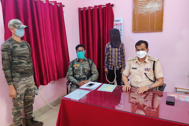 naxali Sukhram Ramatai arrested in Chaibasa