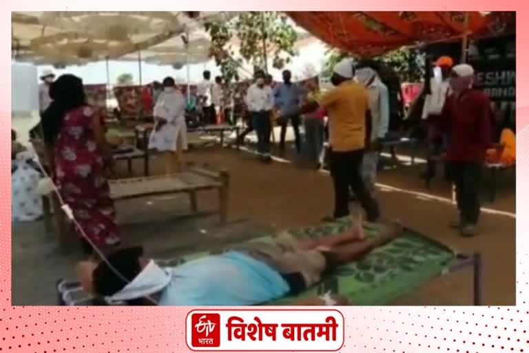 tribal-doctors-set-up-tents-in-the-shivpur-village-