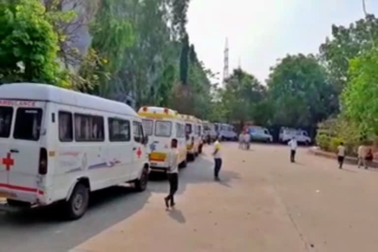 queue for the funeral of Covid infected in Bengaluru