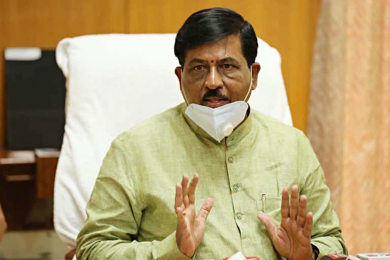 Minister Murugesh Nirani