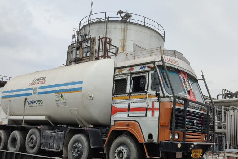 IGL dispatches 15 tonne of oxygen filled tankers to Haldwani and Rudrapur