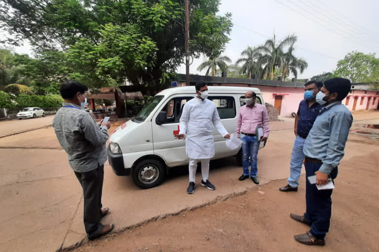 MLA Devendra Yadav arranged an ambulance with public cooperation