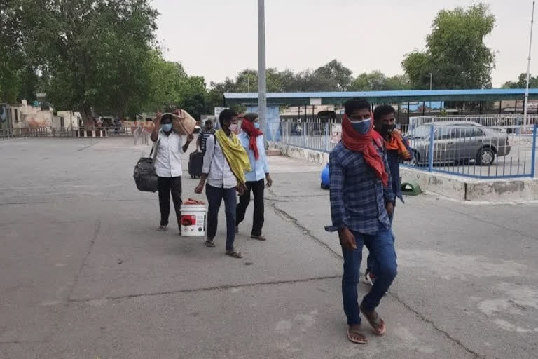 Exodus of migrants continues due to lockdown in hisar