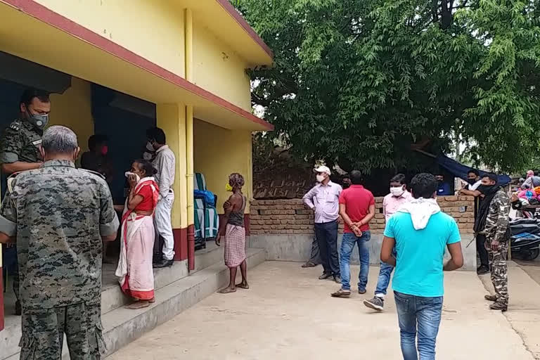 corona vaccination in pakur